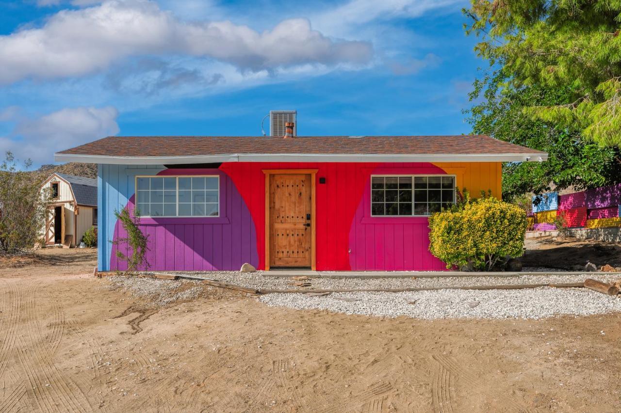 @ Marbella Lane - Rainbow House Glampers Paradise Joshua Tree Extérieur photo